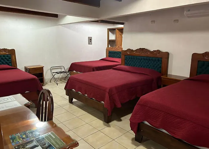 Javy Hotel 3*
