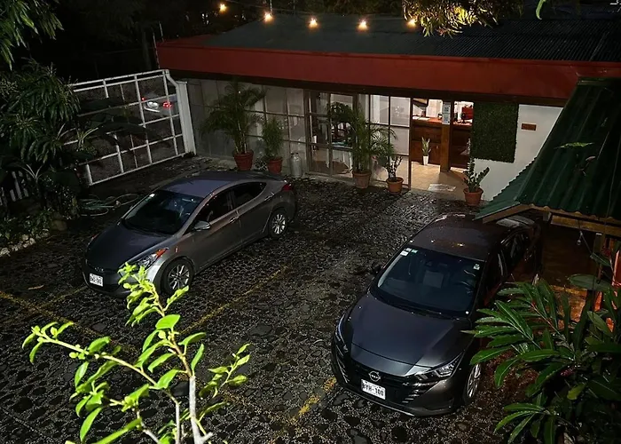 Javy Hotel 3*